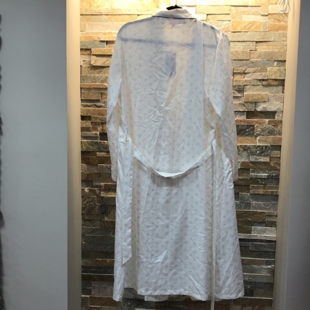RACHEL PARCELL Satin Robe - Picture 5 of 13